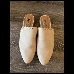 Beige mules